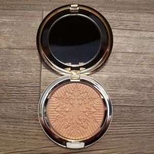 MAC LE Here Comes Joy